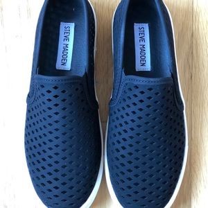 Steve Madden Slip-On Sneaker